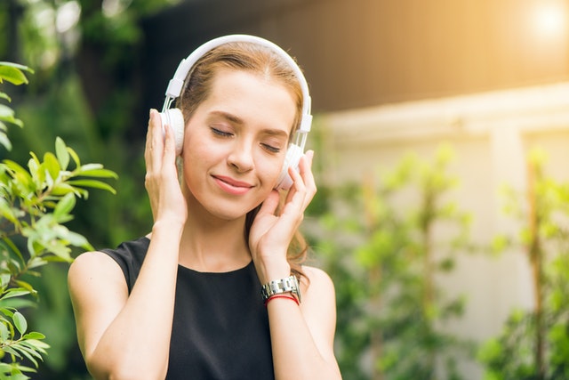 Listening music to reduce stress in psoriasis